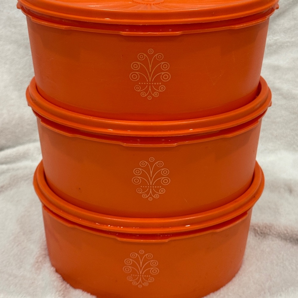 Set of THREE Vintage Tupperware Harvest Orange Bowls 1204-29 With Lids 1206-18
